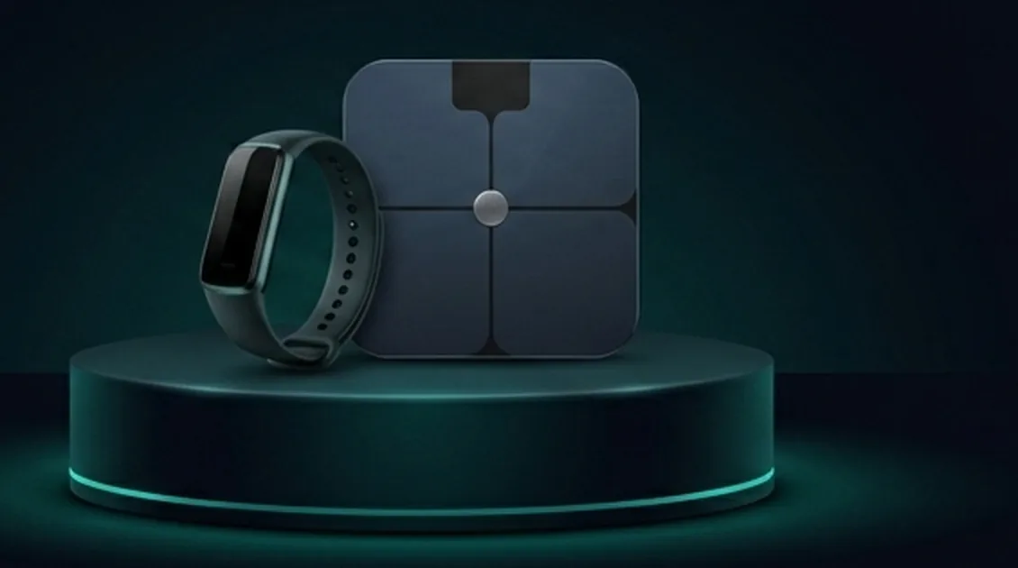 The Tanzey smart band and smart body composition scale